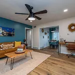 Close To Airport* Pets*Fenced Yard*A/C & Fast Wifi