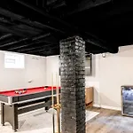 Upscale Home Near Downtown Cle, R&R Hof, Beach, Arena