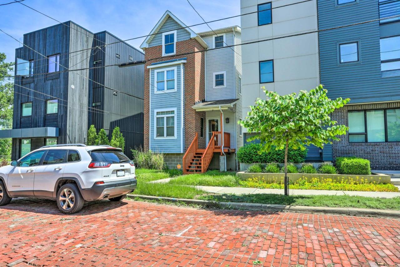 Gem With Direct Skyline View! *