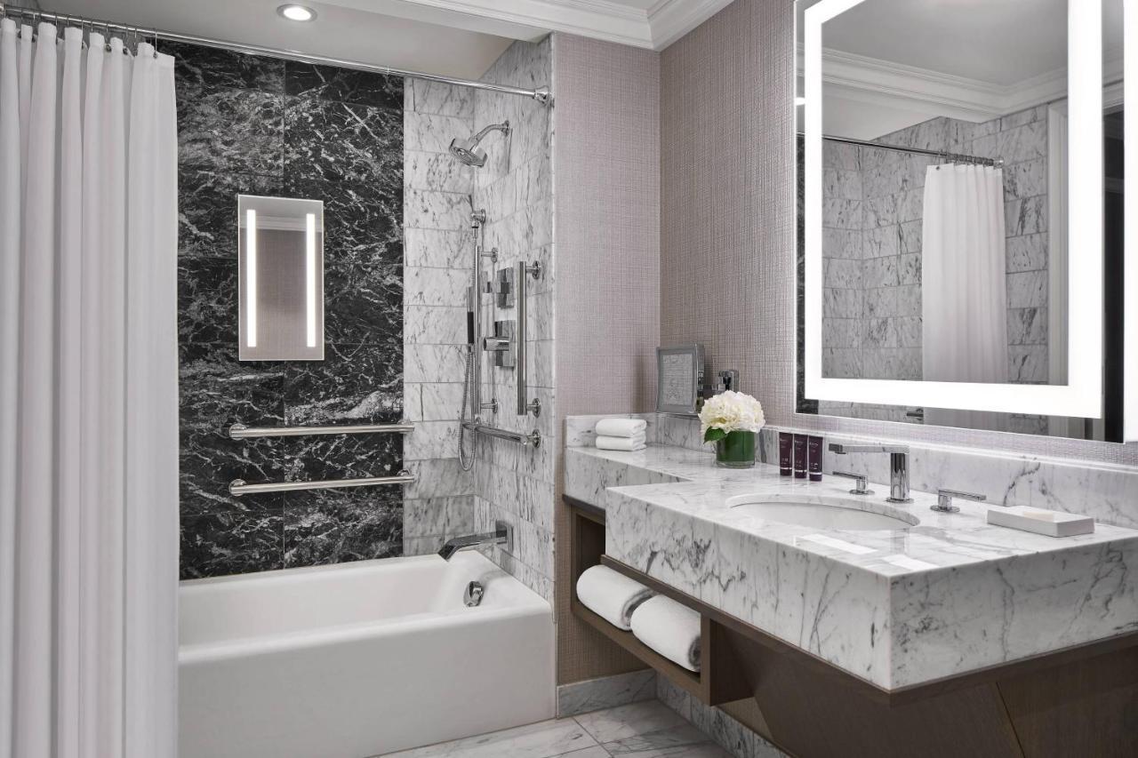 The Ritz-carlton, 5*