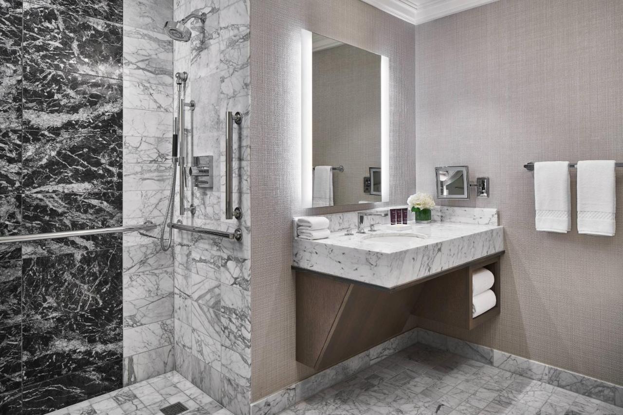 Hotel The Ritz-carlton, 5*