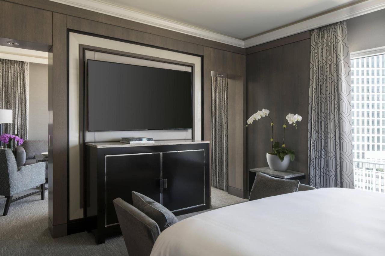 The Ritz-carlton,