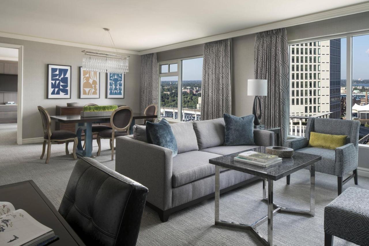 The Ritz-carlton, 5*
