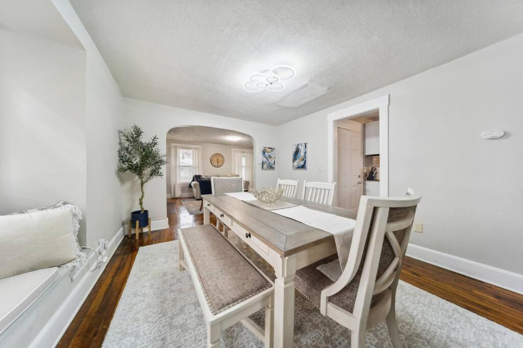 Apartment Contemporary Pearl