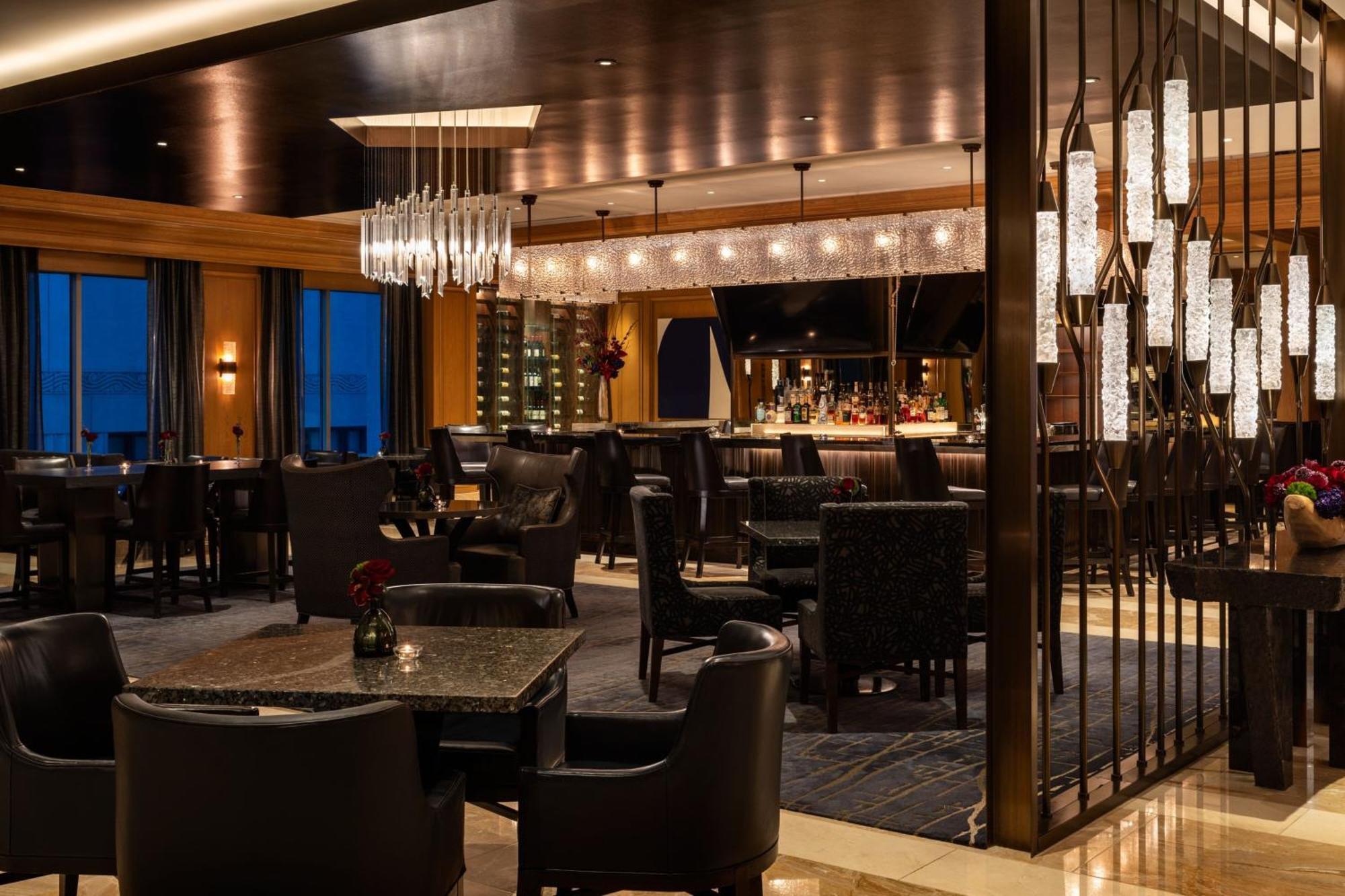 The Ritz-carlton, 5* Cleveland