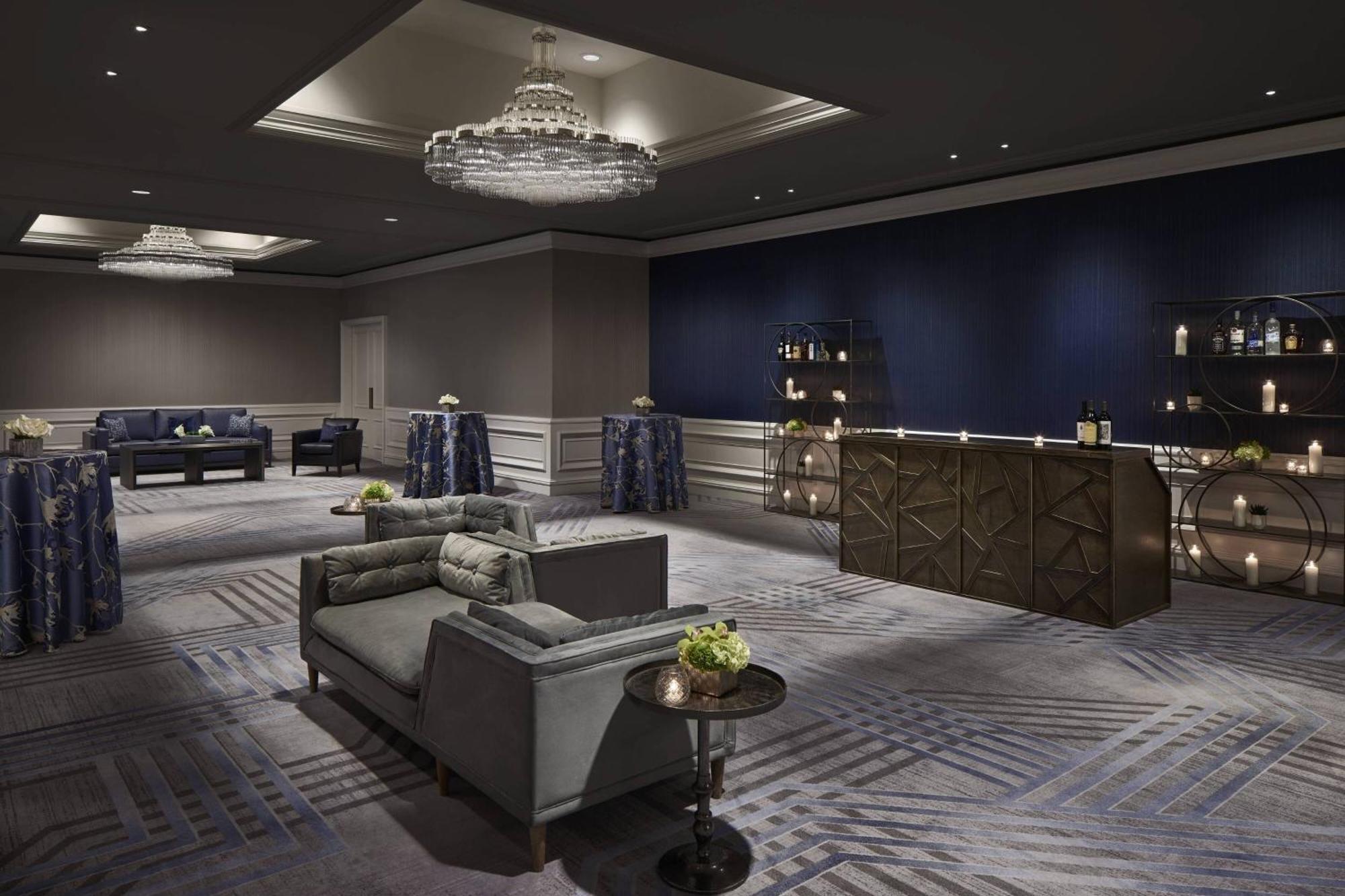 The Ritz-carlton, Hotel
