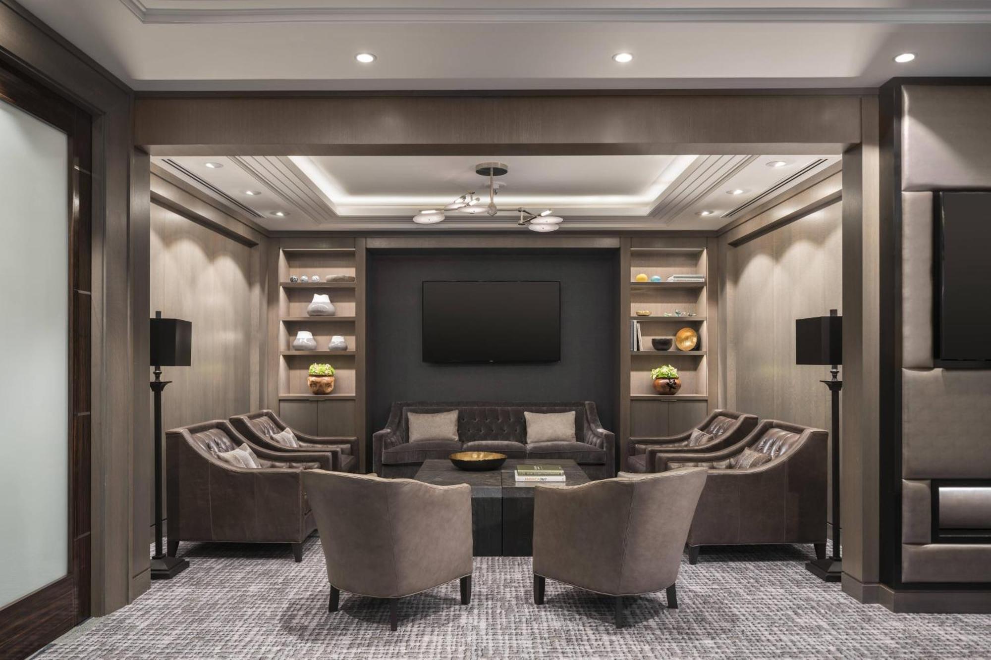The Ritz-carlton, Hotel 5*