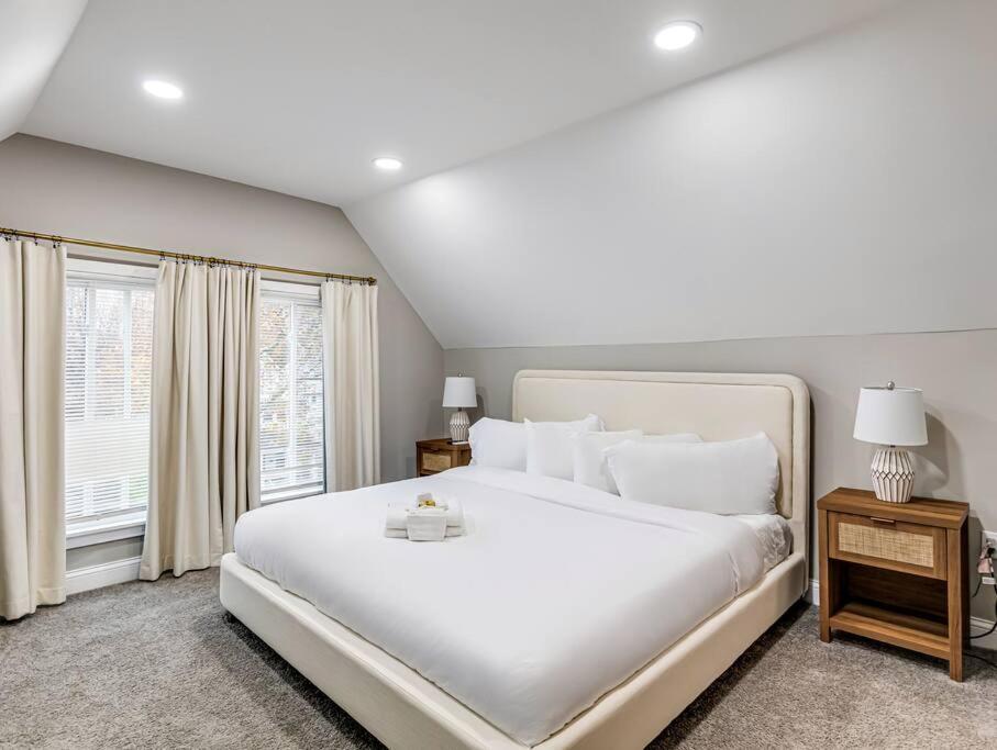 Holiday home Upscale Near Downtown Cle, R&r Hof, Beach, Arena