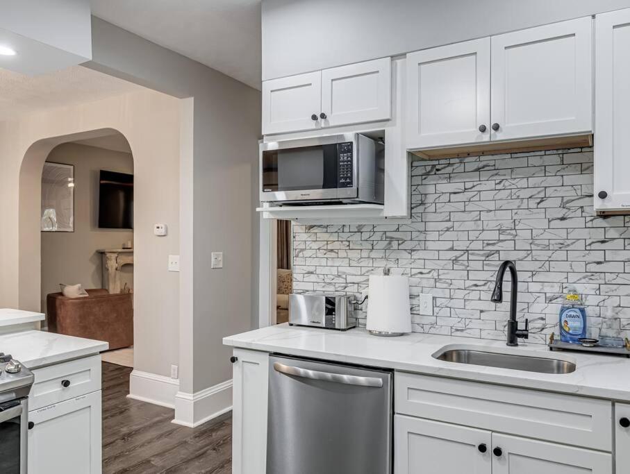 Holiday home Upscale Near Downtown Cle, R&r Hof, Beach, Arena