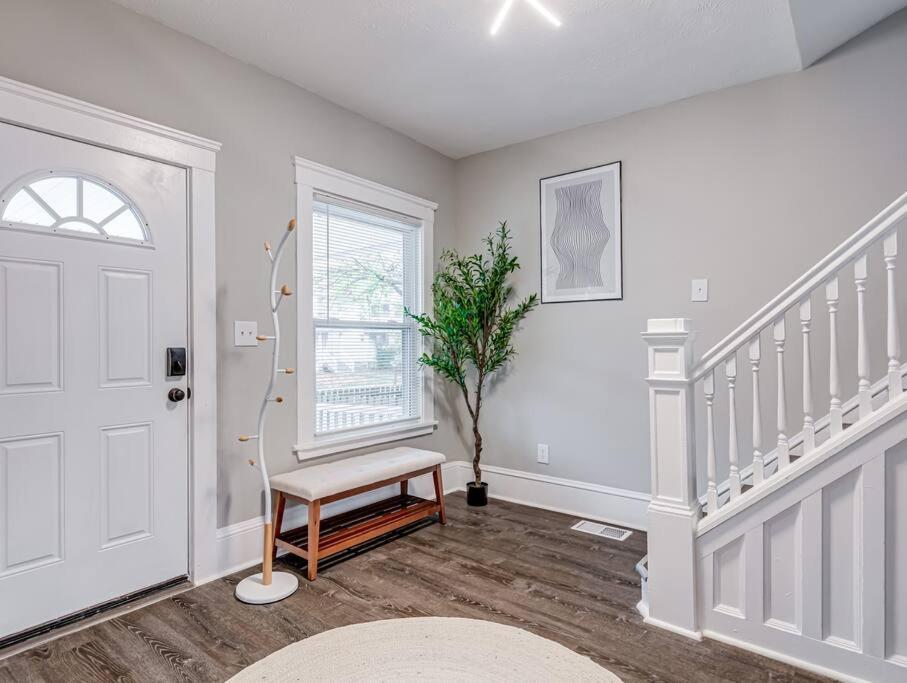 Upscale Near Downtown Cle, R&r Hof, Beach, Arena Holiday home *