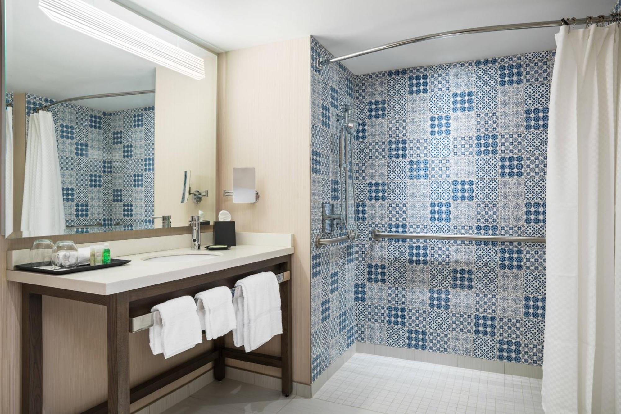 The Westin Downtown 4*
