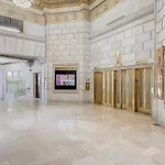 Frontdesk Lofts At 629 Euclid Downtown Cleveland