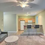 Cozy Cleveland Apartment About 2 Mi To Downtown!