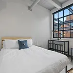 Brooklyn Style Studio Loft Minutes From Firstenergy Stadium 210