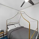 Pet Friendly 2Br In Little Italy # 3