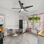 Pet Friendly 2Br In Little Italy # 3