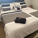 Downtown Cle Loft, River View, King Bed, Free Parking