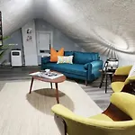 Attic Retreat 5 Minutes From Westside Market