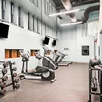 Free Pool And Steam In Downtown Cleveland With Great Amenities- 607