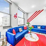 2Br Unit In The Heart Of Dt With View Of Playhouse Square, Pool & Gym Access- 305