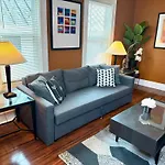 The House Hotels - Huge Ohio City District Home - 5 Minutes From Downtown - W45Th1 Upper