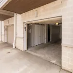 Luxury Downtown Townhome Private Garage Unit 16