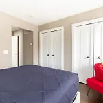 Luxury Downtown Townhome Private Garage Unit 9