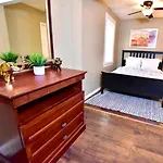 Stylish & Comfortable Stay