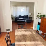 Primo Apartment 2 Bedroom 1 Bath Free Parking Airport Cleveland Clinic Fairview