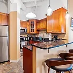 Lakefront Loft - Walk 2 First Energy X Progressive