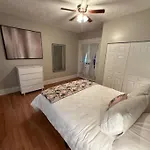 Charming 2Br Home With Office