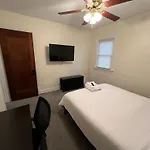 Staywithjay Premium Furnished Room Near Cleveland Airport