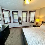 The House Hotels-5 Mins From Downtown-W45Th1 Lower