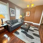 The House Hotels - Huge Ohio City District Home - 5 Minutes From Downtown - W45Th1 Upper