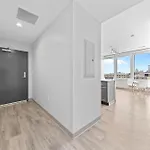 Luxury Downtown Cleveland Condo L 2 Tv\'S L Parking