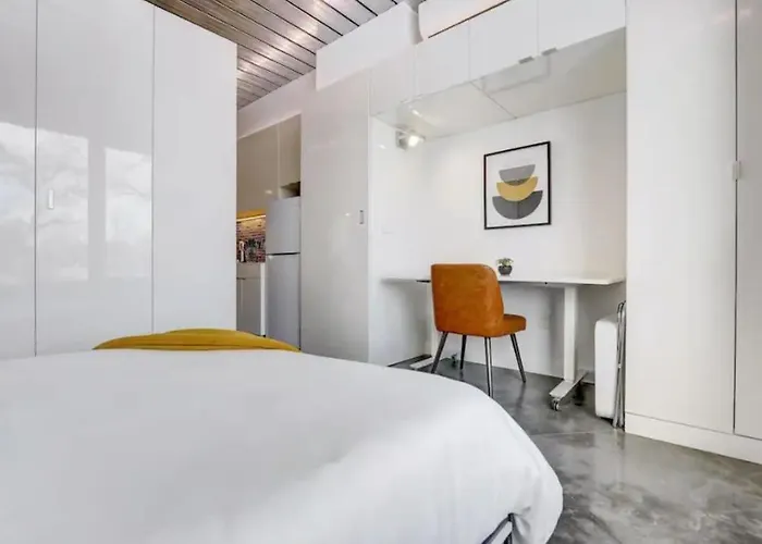 Kcm Mikros Smart Apartments 2