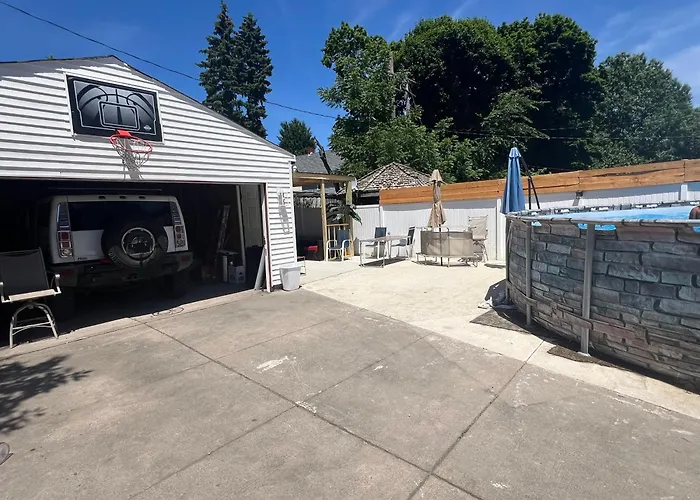 Backyard Rent