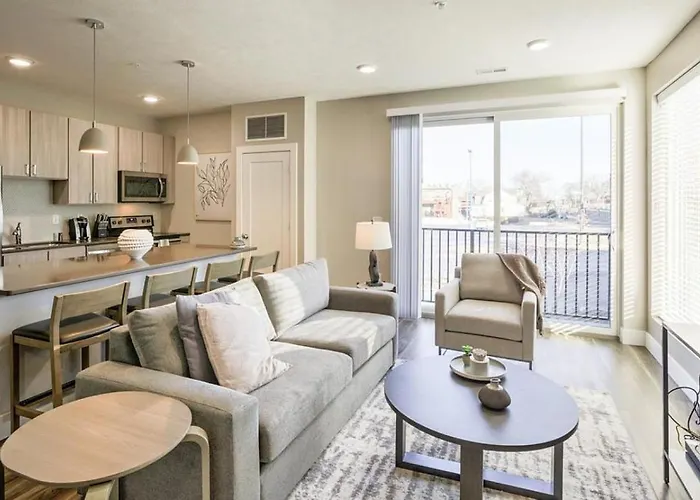Landing At Baricelli - 1 Bedroom In University Circle