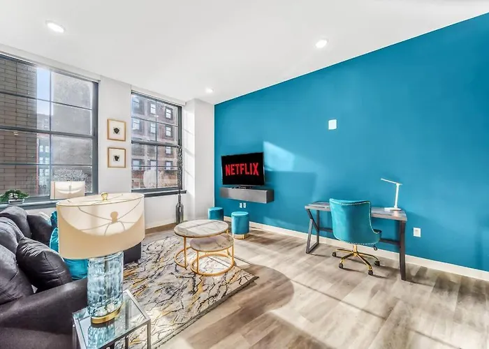 413- Heart Of Dt With Free Heated Pool And Gym Luxe