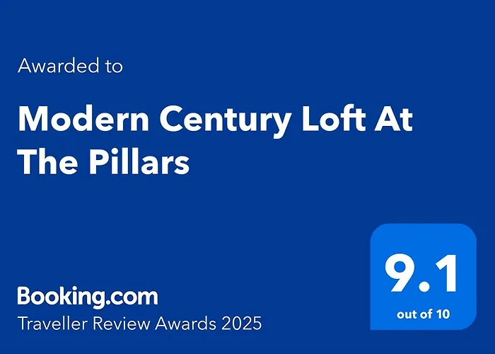 Modern Century Loft At The Pillars