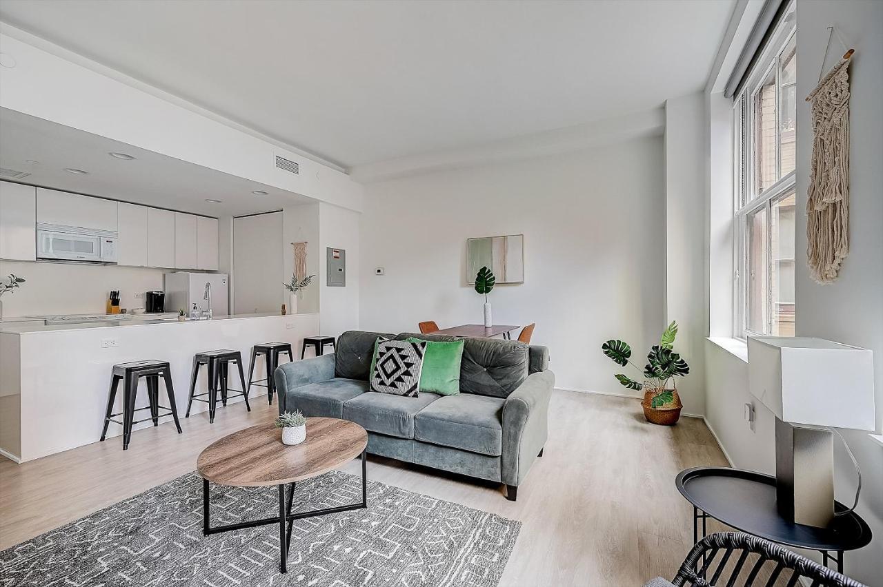 Frontdesk Lofts At 629 Euclid Downtown *