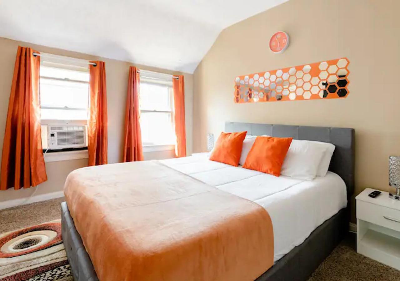 La Naranja Retreat - Cozy Duplex Near Downtown With Parking, 300 Mb Wifi & Self Check In Holiday home *