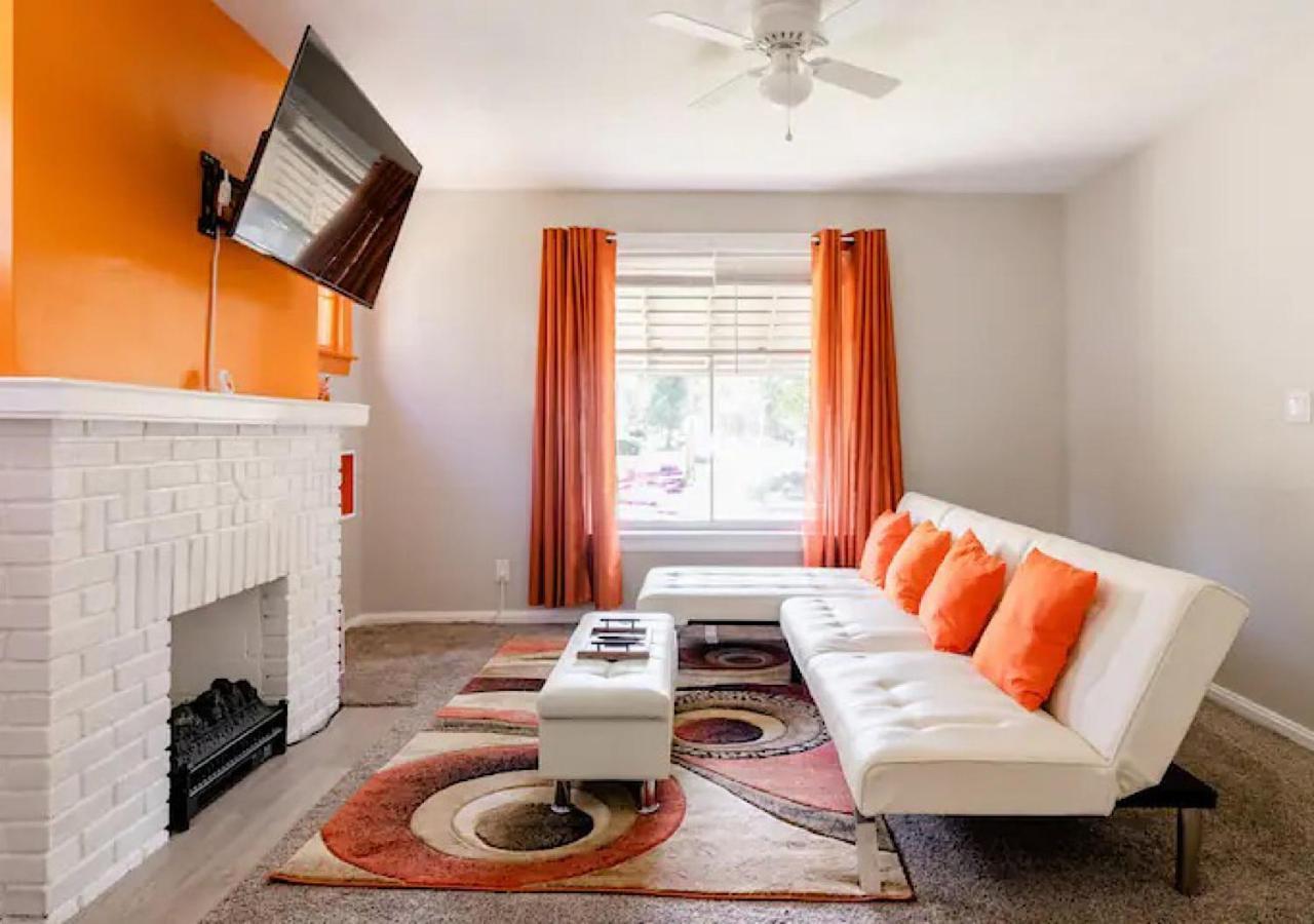 La Naranja Retreat - Cozy Duplex Near Downtown With Parking, 300 Mb Wifi & Self Check In *