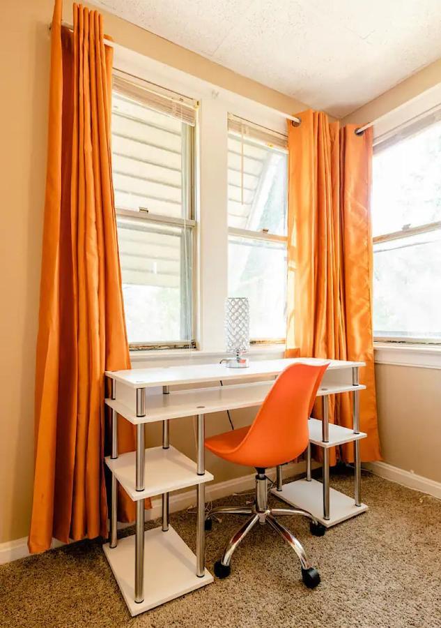 Holiday home La Naranja Retreat - Cozy Duplex Near Downtown With Parking, 300 Mb Wifi & Self Check In