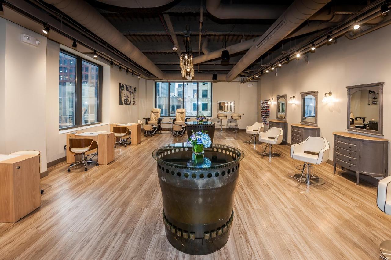 Marriott Downtown At Key Tower 4*