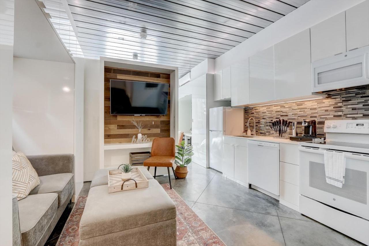 Frontdesk Mikros On Ashbury Micro Apts Cleveland
