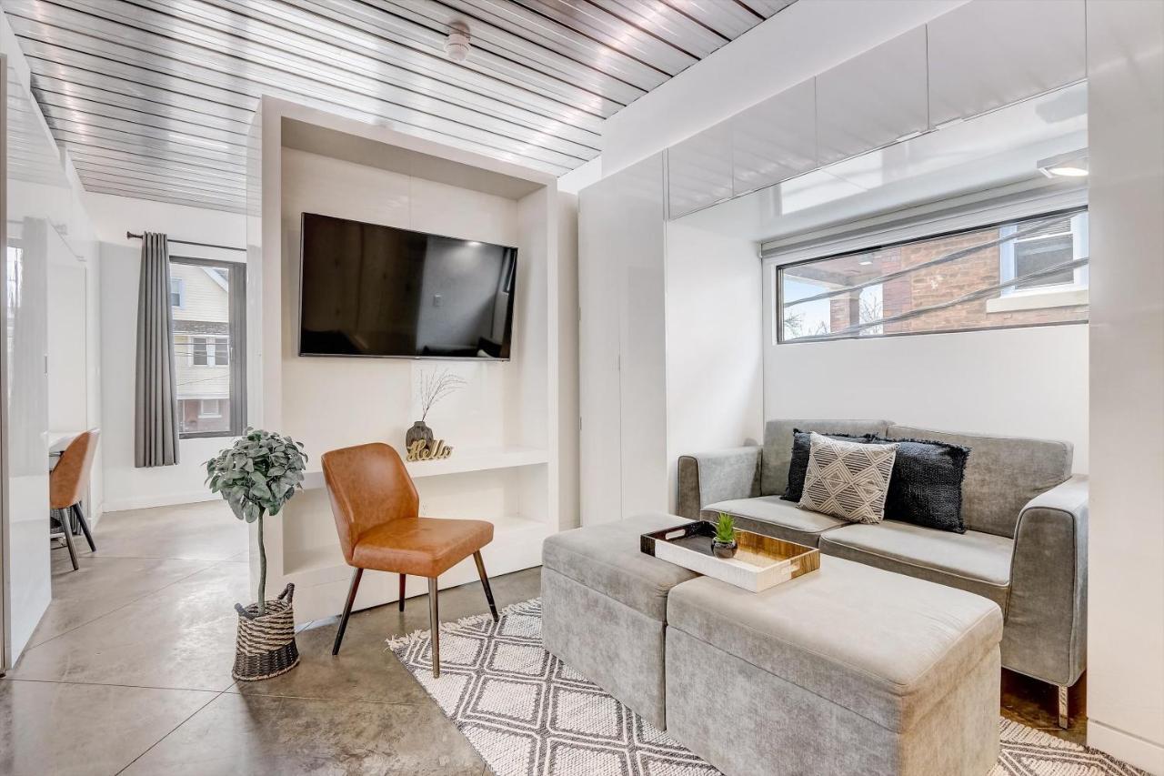 Frontdesk Mikros On Ashbury Micro Apts