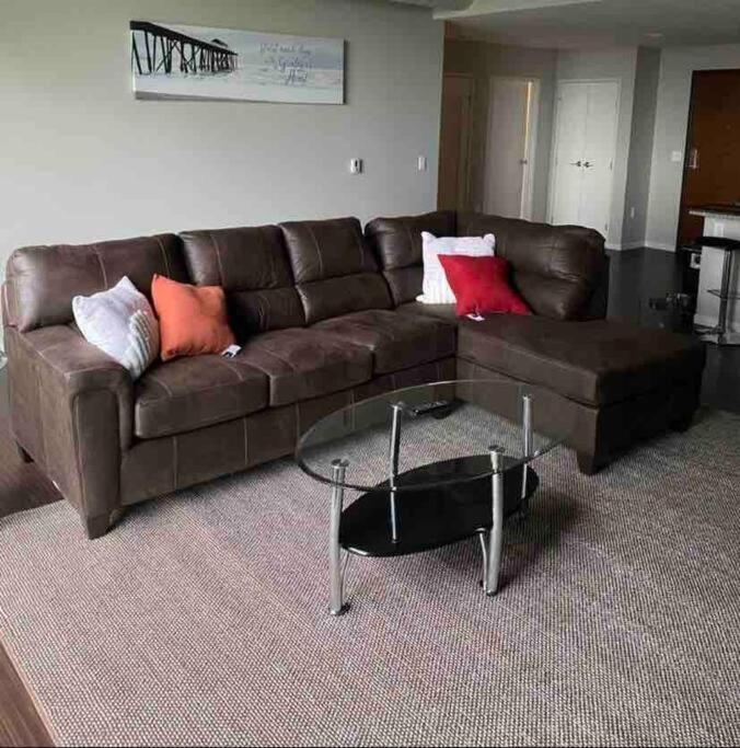 Downtown Waterview 1 Bedroom Loft With Fireplace Cleveland