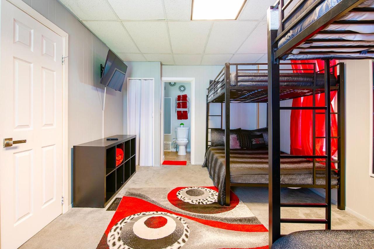 Holiday home The Rubi Lounge: Modern Brooklyn Escape With Parking & High-speed Wi-fi *
