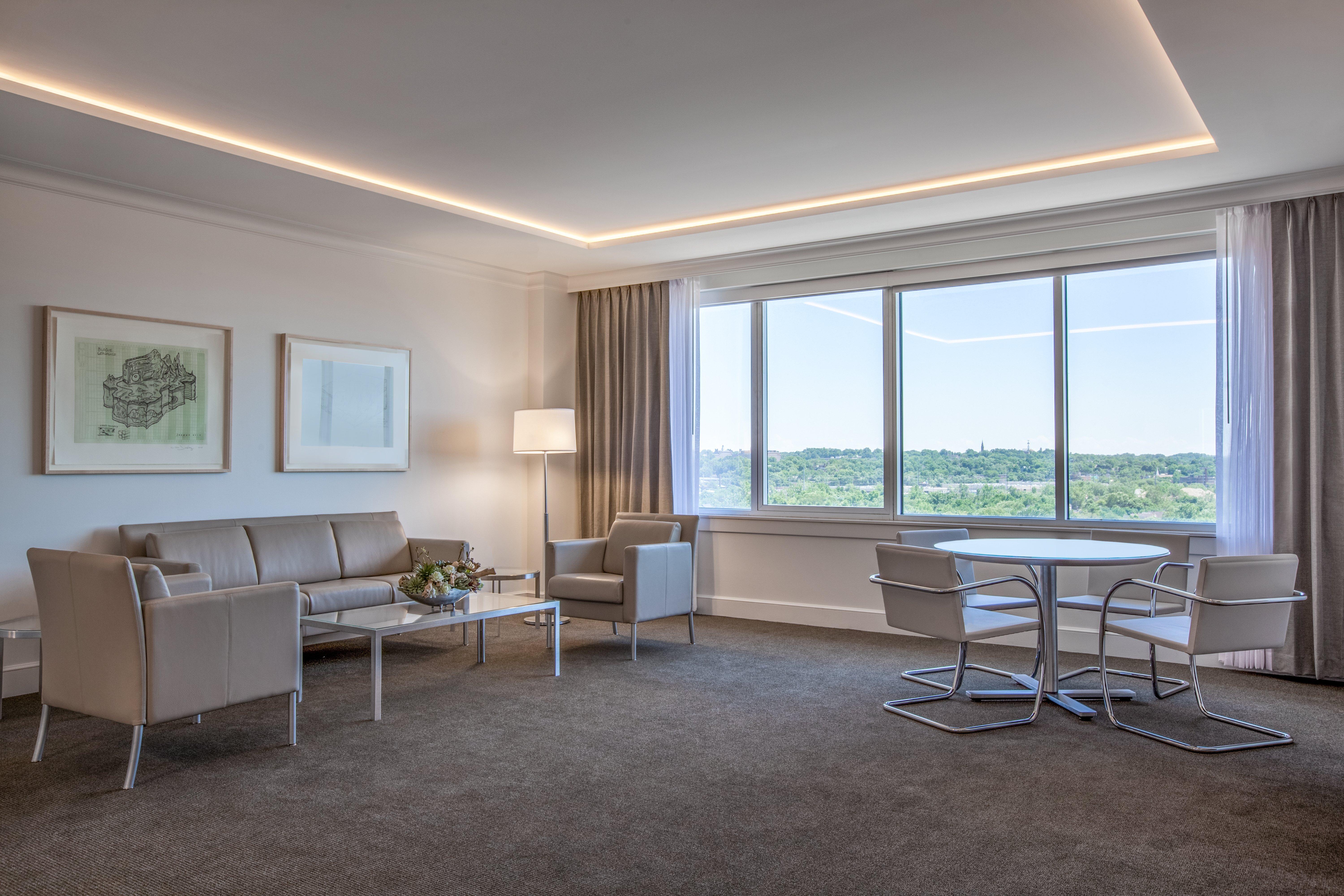 Intercontinental By Ihg Hotel
